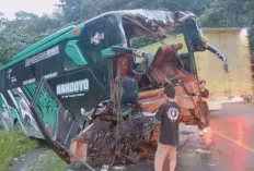 Waduh, Rombongan Santri dari Jawa Tujuan ke Jambi Alami Kecalakaan, 1 Ninggal 11 Luka Luka 
