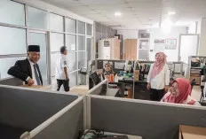 Hari Ke 2 Kerja Awal Tahun 2024, PJ Bupati Apriyadi Sidak Setda Muba 