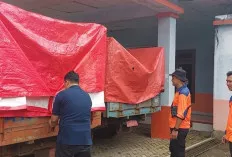 Peduli Banjir, Pemkab Salurkan Sebanyak 250 Paket Sembako di Dua Desa 