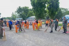 Karya Bakti Pembersihan Area Pasar Randik