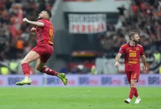 The Jakmania Membahana di JIS, Persija Tundukkan Persita 2-0  