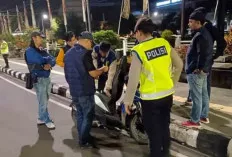 Serentak, Kapolres Muba Turun Langsung Melaksanakan KRYD, Berikan Teguran Pelanggar Lalulintas 