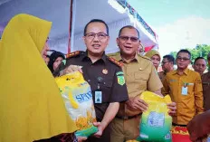 Jelang Hari Raya Idul Fitri, Pemkab - Kejari Muba Sinergi Gelar Operasi Pasar Murah 