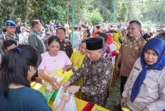 Pj Bupati Besama Kades Sekecamatan BHL Gelar Operasi Pasar