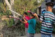 Ramadan, Diramaikan Tradisi Tembak Meriam 
