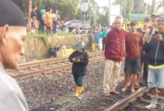 Geger! Perempuan Pemulung Tertabrak Kereta Api Babaranjang 