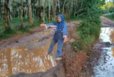 Jalan Rusak Parah 19 Tahun, Warga Tanah Lembak Minta Perhatian Pemerintah