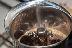 Jadi, Mana yang Lebih Enak?Kopi Dimasak Air Mendidih atau Hanya Disedu   