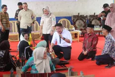 Gubernur Herman Deru Inisiasi Koperasi Merah Putih untuk Berdayakan Pengrajin Songket Ogan Ilir