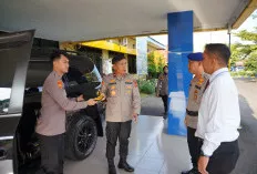 Wakapolda Sumsel Tekankan Disiplin dan Profesionalisme Saat Pimpin Apel Ditpolairud di Palembang