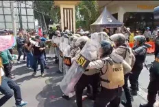 Antisipasi Serangan dan Ancaman di Mapolrestabes Palembang