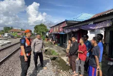 PT KAI Divre III Palembang Imbau Warga Hentikan Aksi Lempar Batu ke Kereta