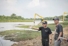 Sidak ke Lapangan, Apriyadi Warning Kontraktor Selesaikan Pembangunan Infrastruktur Tepat Waktu