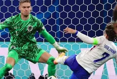 Mbappe di Bangku Cadangan Sampai Gemes Lihat Prancis Tak Kunjung Cetak Gol
