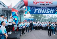 Lepas Ribuan Peserta Jalan Sehat HUT KORPRI