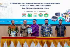 Pj Bupati Muba Sandi Fahlepi Terima LHP Semester Dua Tahun Anggaran 2024
