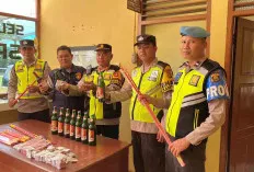 Polsek Rantau Alai Amankan Ribuan Petasan dan Minuman Keras Milik Pedagang di Kalangan