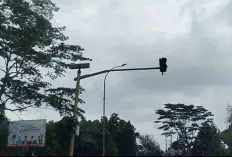 Pengendara Sering Tidak Saling Mengalah, Akibatnya Terjadi Kemacetan, Warga Harapkan Warning Light