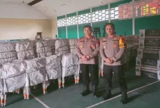 Serahkan 100 Unit Springbed dan 300 Unit Kursi Susun ke SPN Polda Sumsel 