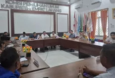 KPUD Empat Lawang Lakukan Rapat Pleno Pengundian Nomor Urut 