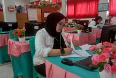 Puluhan Peserta Ikuti Seleksi Tes Tertulis Panwascam Kabupaten Muara Enim 