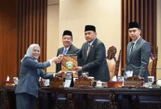 Rapat Paripurna DPRD Sumsel: Sektor Minyak dan Perkebunan Jadi Kunci Dongkrak PAD