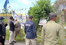 Bawaslu Tertibkan APK yang Masih Terpasang di Jalan Raya