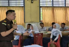 Berikan Penyuluhan Hukum bagi Pelajar SMA dan SMP