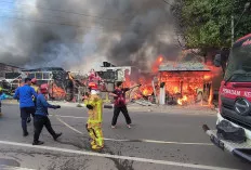Delapan Kios Koperasi Kodam II Sriwijaya Terbakar di Palembang