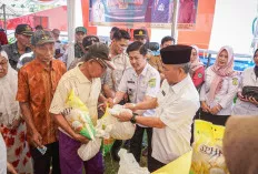 Turunkan Ribuan Paket Sembako Murah 