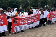 Honorer Empat Lawang Demo Tolak Status PPPK Paruh Waktu, Tuntut Kepastian dari Pemerintah  