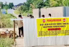 Puluhan Warga Adakan Aksi, Buntut Ditutupnya Akses Jalan Umum 
