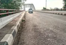 Warna Cat Pudar, Ditumbuhi Lumut, Inilah Kondisi Jembatan Teluk di Muba, Saat Ini 