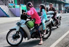 Kasihan Banget! Emak-Emak Seharian Mencari LPG Gas 3 Kg
