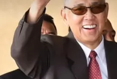 Indonesia Berduka: Wakil Presiden Ke-6 RI Jenderal TNI (Purn) Try Sutrisno Wafat dalam Usia 90 Tahun