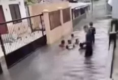 Diguyur Hujan Singkat Sejumlah Titik di Palembang Banjir, Warganet Ramai Tagih Solusi Banjir ke Wali Kota