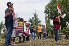  Demo di DPRD Muara Enim, Massa Soroti Dugaan Monopoli Proyek dan Rapat di Hotel Mewah