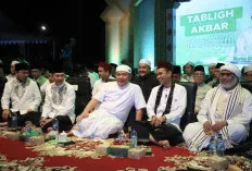 Hadiri Tabligh Akbar UAS, Gubernur Herman Deru Berikan Pesan Khusus Untuk  RDPS 