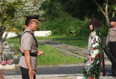 Jelang Hari Bhayangkara ke-80, Polres Muba Gelar Ziarah dan Tabur Bunga di TMP Kusuma Bangsa