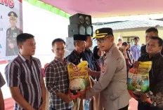 Polres Muba dan Musi Rawas Perkuat Pengamanan Perbatasan, Salurkan 4 Ton Beras untuk Warga   