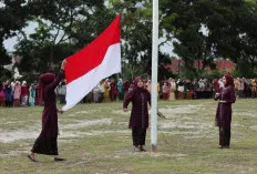 Peringati Hari Kartini, TP PKK Desa Bumi Kencana Gelar Upacara Bendera Penuh Khidmat   