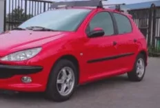 Ikon Mungil dari Prancis: Kisah Sukses Peugeot 206 di Kancah Otomotif Global