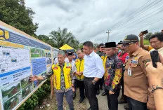 Gubernur Sumsel Gerak Cepat Tinjau Jalan Longsor di Muara Beliti, Minta Perbaikan Segera  