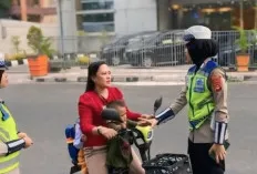 Cegah Lakalantas, Satlantas Polres OKU Gencar Sosialisasikan Pengunaan Sepeda Listrik 