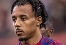 Ternyata Ini Alasan Jules Kounde Bakal Dijual Barcelona Musim Panas 2024