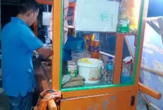 Laris Manis, Pedagang Kuliner di Bulan Ramadan Raup Keuntungan 