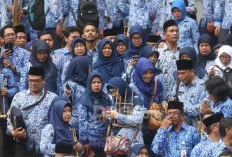Lebih dari 71 Ribu Guru Honorer Terima Tunjangan Rp 2 Juta Langsung ke Rekening   
