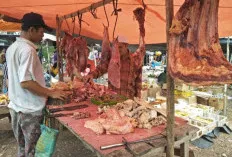 Harga Daging Sapi di Pasar Kalangan Ngulak Kembali Normal Pascalebaran Idul Adha