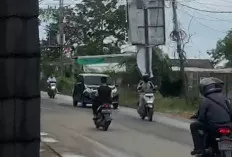 Masyarakat Gandus Resah dengan Keberadaan Baliho yang Rusak 