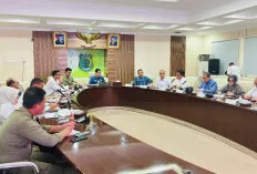 Respons Aspirasi Penyuling Minyak Tradisional, Pemkab Muba Siapkan Langkah Strategis ke Pusat